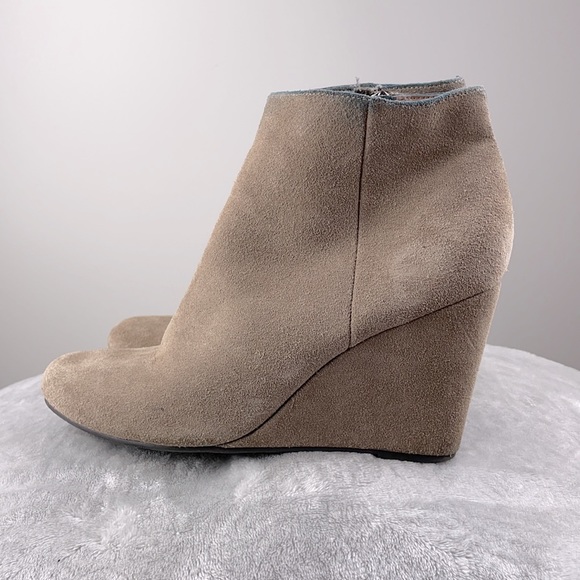 Dolce Vita Ankle Boots - Picture 2 of 7